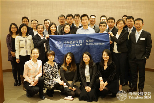 1543196447325056170.jpg 10-活动合影.jpg