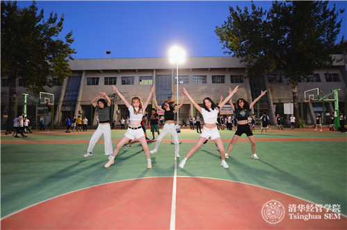 1599630896580028960.jpg 11.jpg